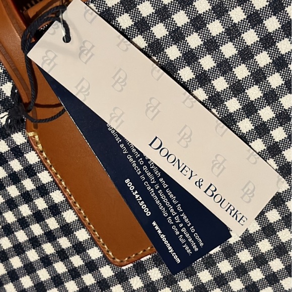 NWT Dooney & Bourke Retired LTD Tote - Picture 7 of 9